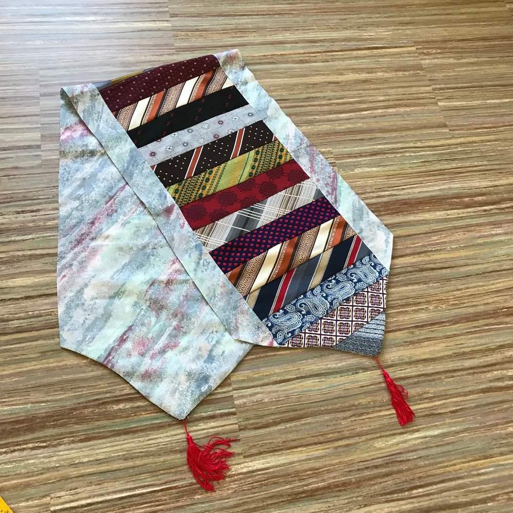 Recycled Neck Tie Patchwork Fabric Table Runner Home Made 15.5x62" Striped